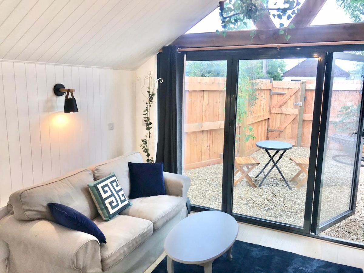 Summerland Summerhouse - Uniquely private, central and stunning - Ferienwohnung Barnstaple