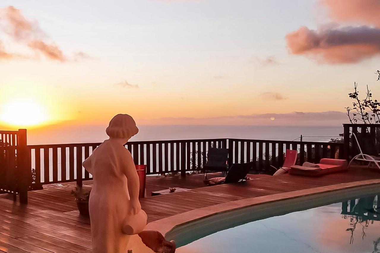 KAZ PANORAMA Luxe Créole Piscine et Terrasse Vue Panoramique Océan Fruits du Jardin Parapentes - Ferienwohnung Saint-Leu