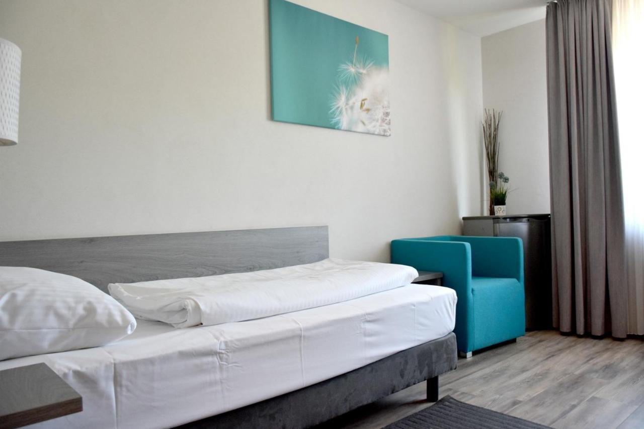 Einzelzimmer mit eigenem Bad