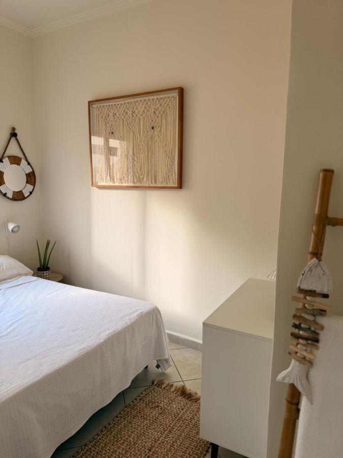 Apartamento de frente para o mar na Pitangueiras - B&B Guarujá