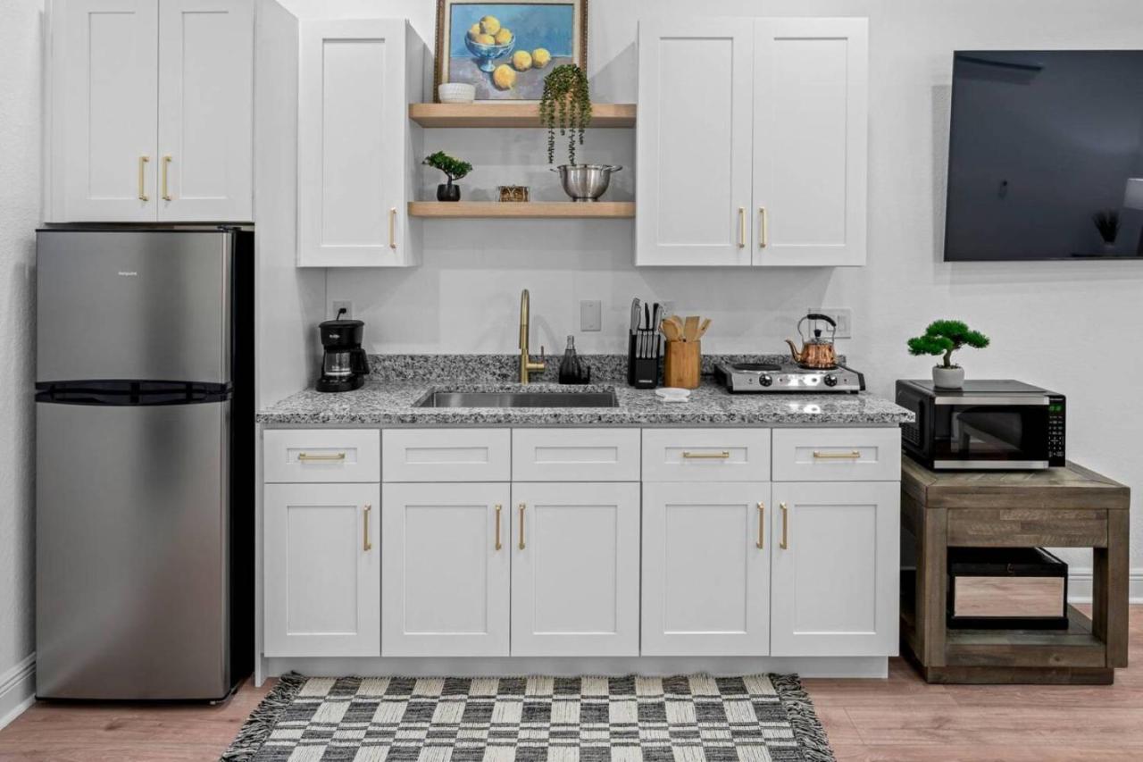 Midtown Retreat - Leftside Unit - Ferienwohnung Tampa