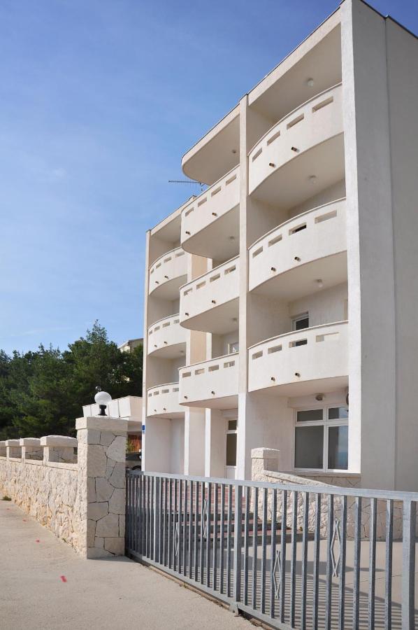 Sunrise Studio Apartments 3 - B&B