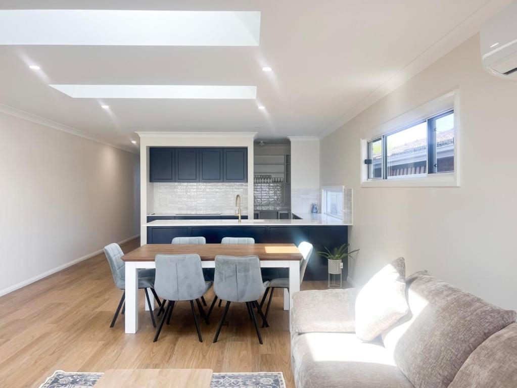 Eliza's Escape 1 Wagga CBD - Bed and Breakfast Wagga Wagga