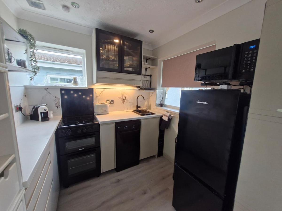 Modern Newly Renovated Home on the Broads - Chambres d'hôtes Lowestoft