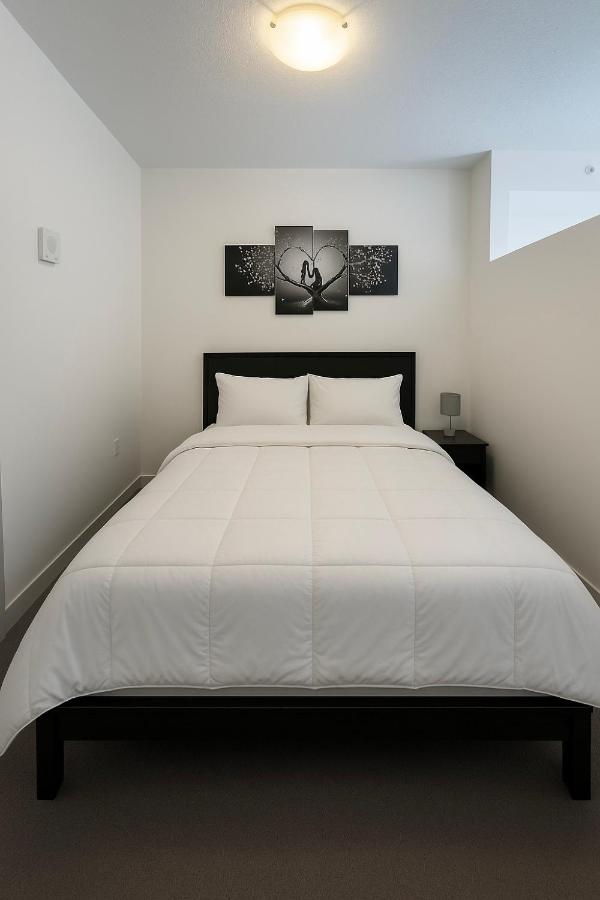 Chic & Modern Apartment In The Heart Of Downtown - Ferienwohnung Victoria