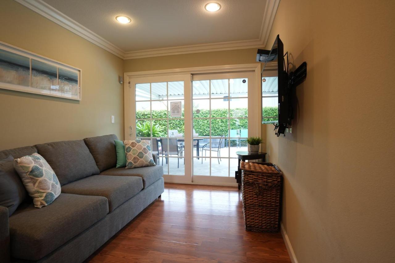 Destination #18 - B&B Anaheim