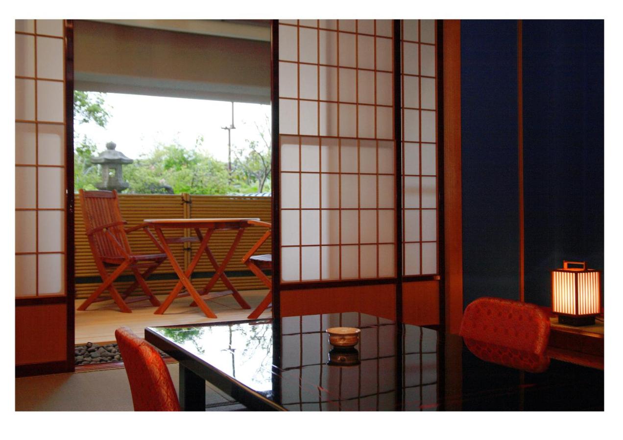 Suite mit Badewanne im Freien