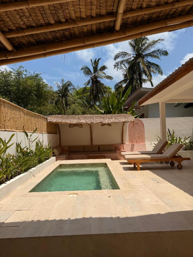 Villa with 2 bedrooms and a private pool - B&B Katilampak