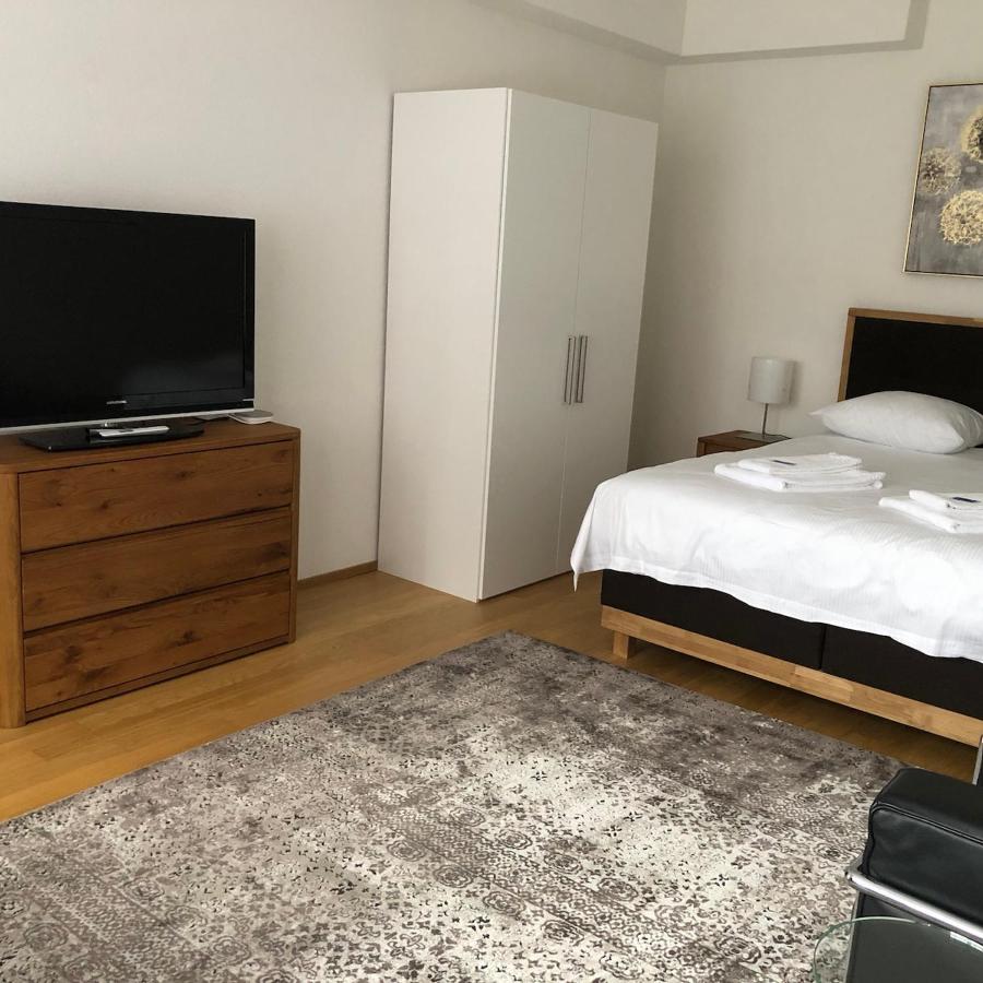 1BR in the trendiest district of the city - West 14 - Chambres d'hôtes Zurich