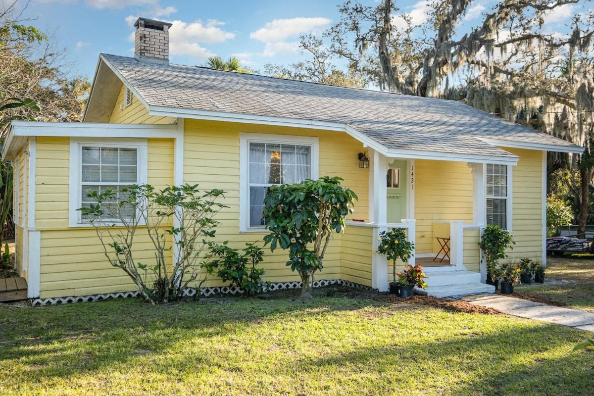 Relaxing 2Br 1Bath Oasis near River 9 min to Beach - Bed and Breakfast Melbourne