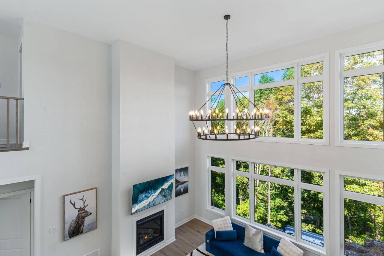 Northern Light Retreat|HotTub|Sauna|GamesRoom - B&B Dwight