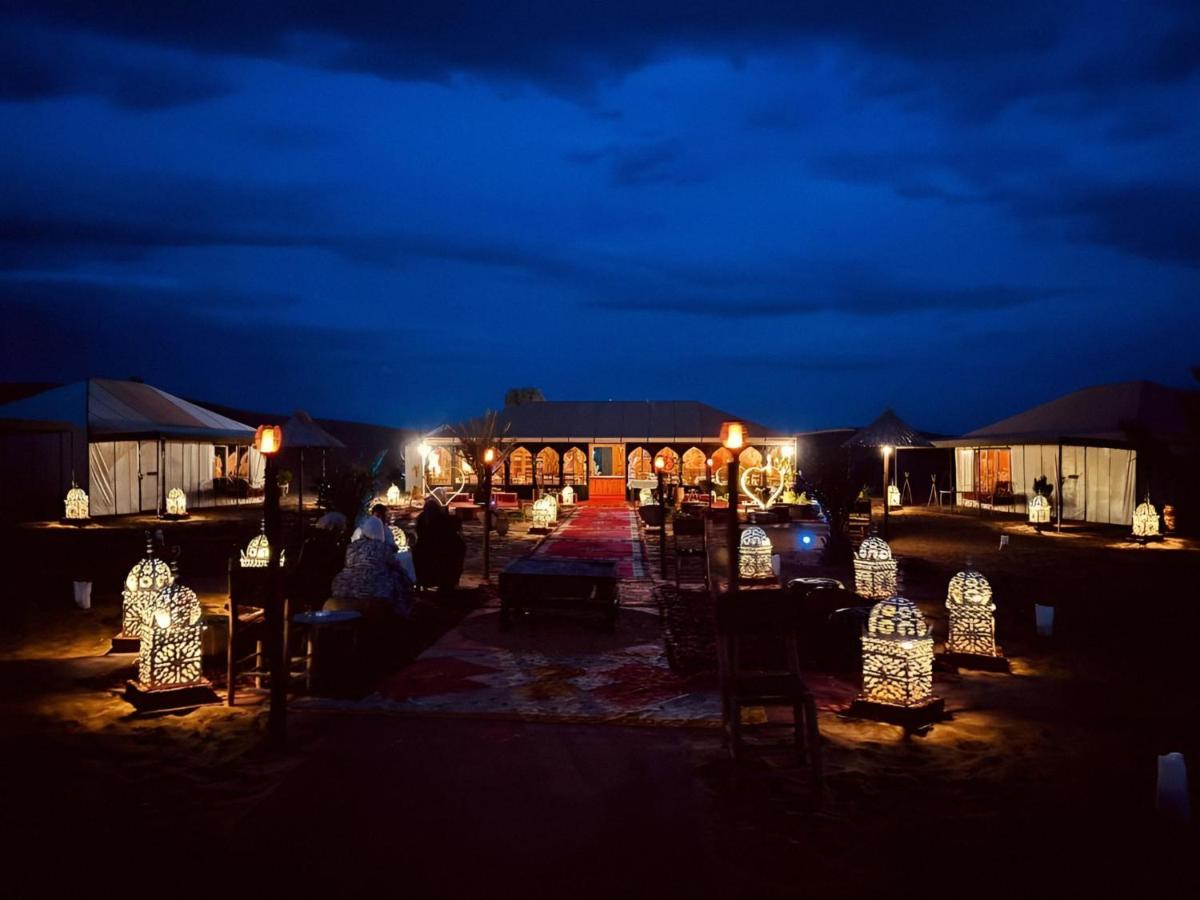 Merzouga Dunes Luxury Glamping Camp - Chambres d’hôtes Merzouga