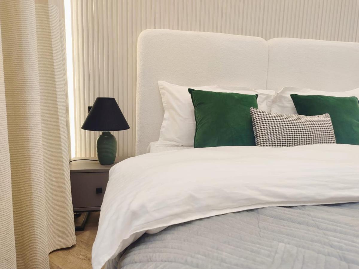 Argento Lux - Bed and Breakfast Astana