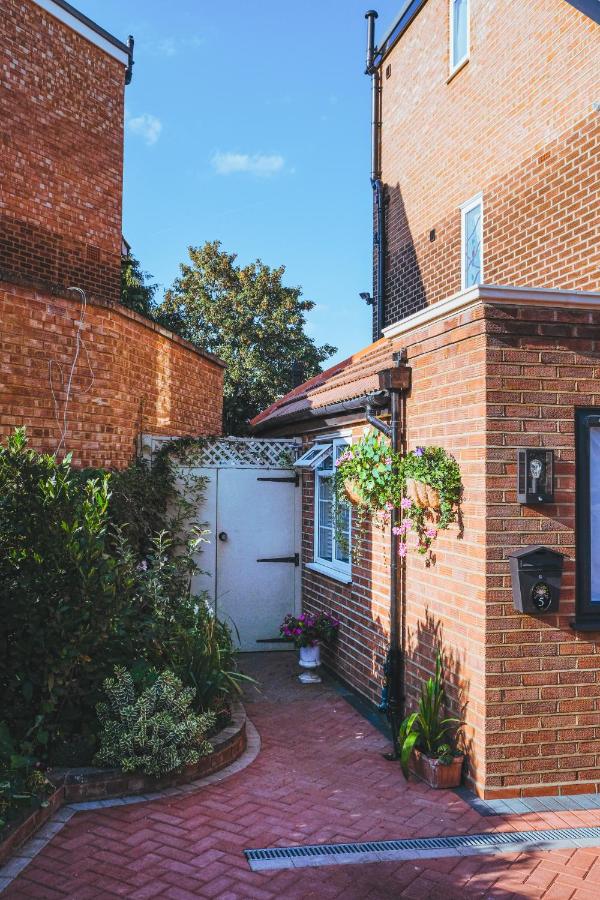 Cozy+elegant Studio@ West London - B&B London