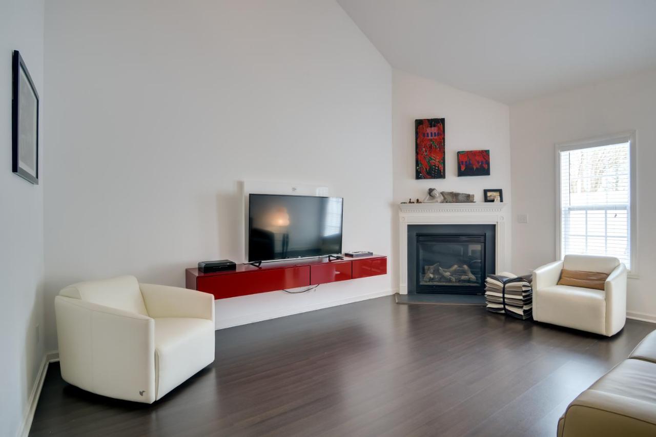 Inviting High Point Townhome with Patio and Privacy! - B&B High Point