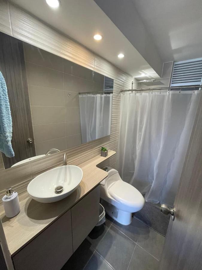 Moderno Apto con Aire Acondicionado Vista a Ruitoque cerca a FOSCAL - B&B Floridablanca
