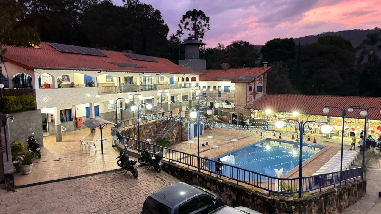 Casa de Temporada na Nova Aliança Completa, com Piscina e Lazer para 8 Pessoas - B&B Amparo