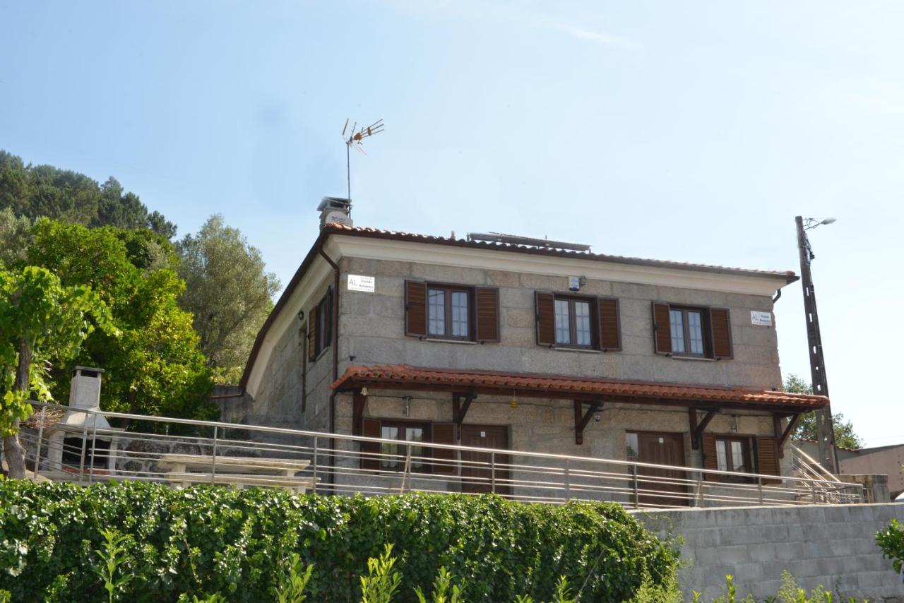 AL Vivenda Romantica Geres - Bed and Breakfast Geres