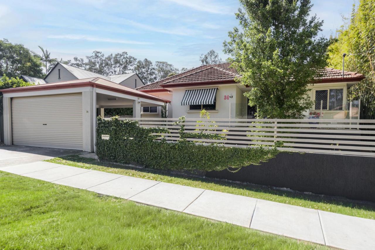 Bird and Leaf Cottage - B&B Brisbane