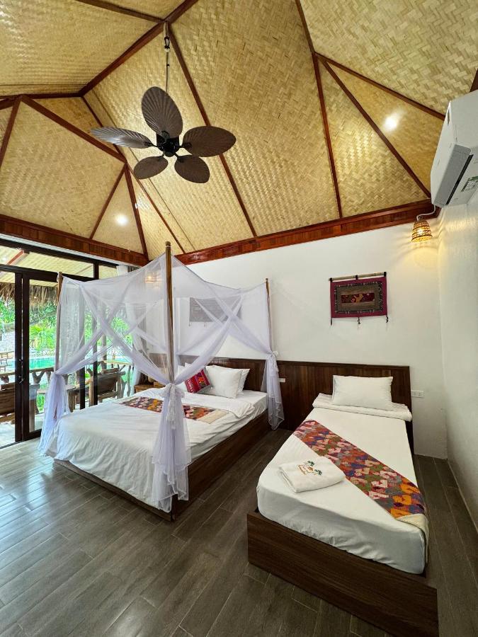 Triple Room with Pool View