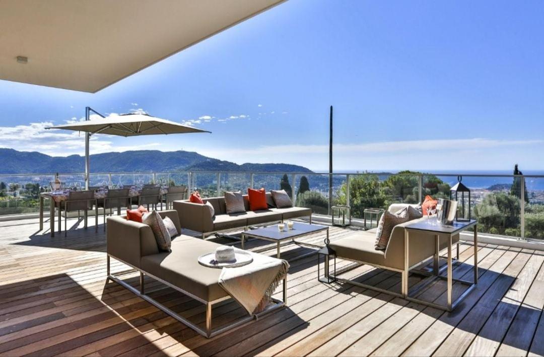 Le 120 m2 - luxe, piscine, terrasse et garage - B&B Nizza