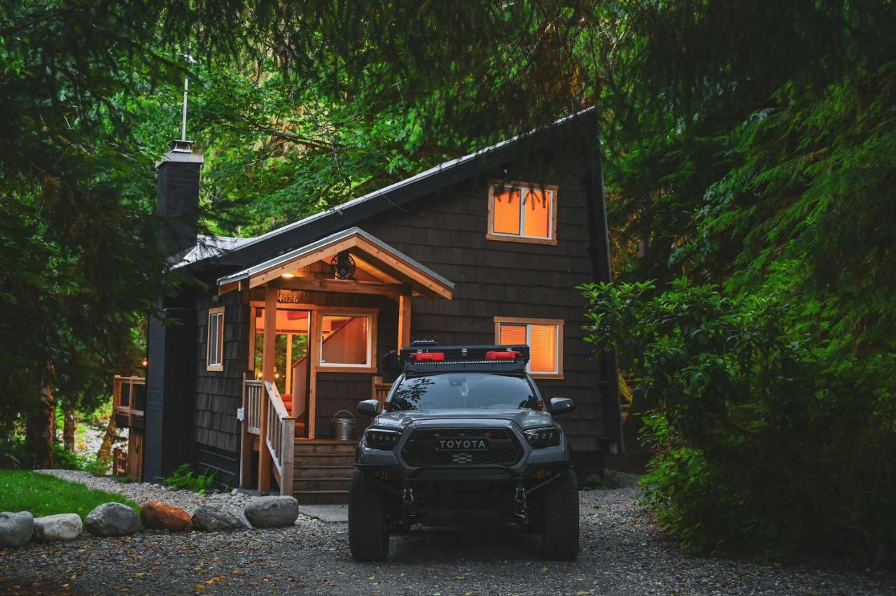 NWPADS-Verlot River Cabin - Hot Tub-Firepit-Beach - B&B Granite Falls