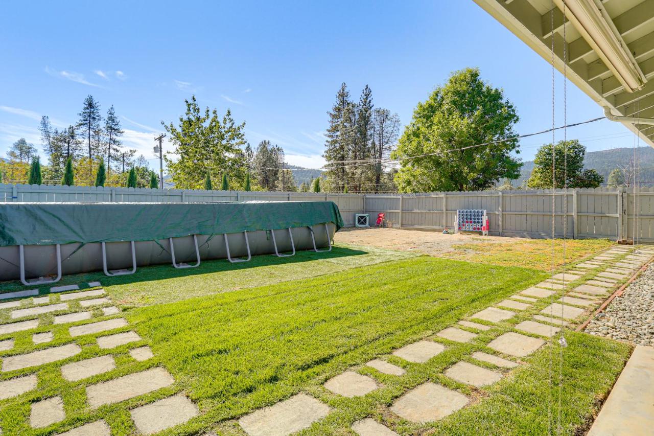 Backyard Oasis w/ Hot Tub & Views: Weaverville Gem - B&B Weaverville