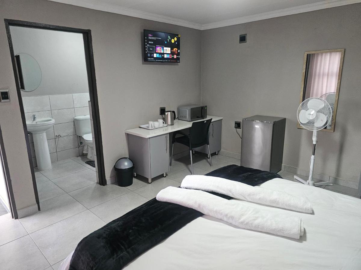 Vation Nation Guest House - B&B Mokopane