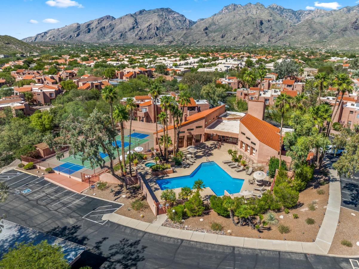 Luxurious gated Condo in Sabino cyn, resort style living - Bed and Breakfast Tucson