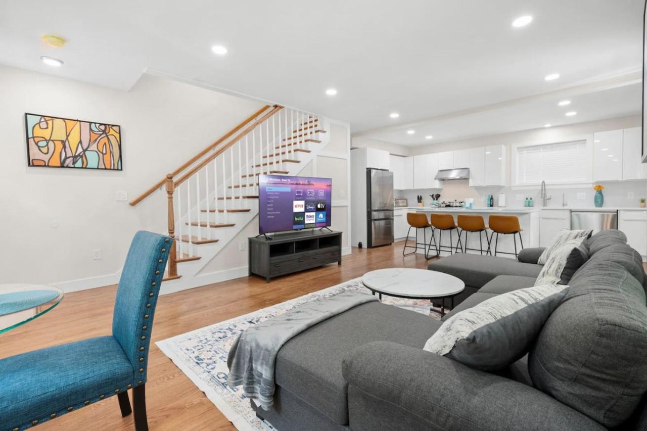 Luxe 3BR | Free Parking | Harvard/BU | ROKU TV - B&B Boston