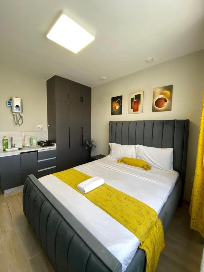 Furnished Studio Apartments, Syokimau with Pool near JKIA & SGR - B&B Nairobi