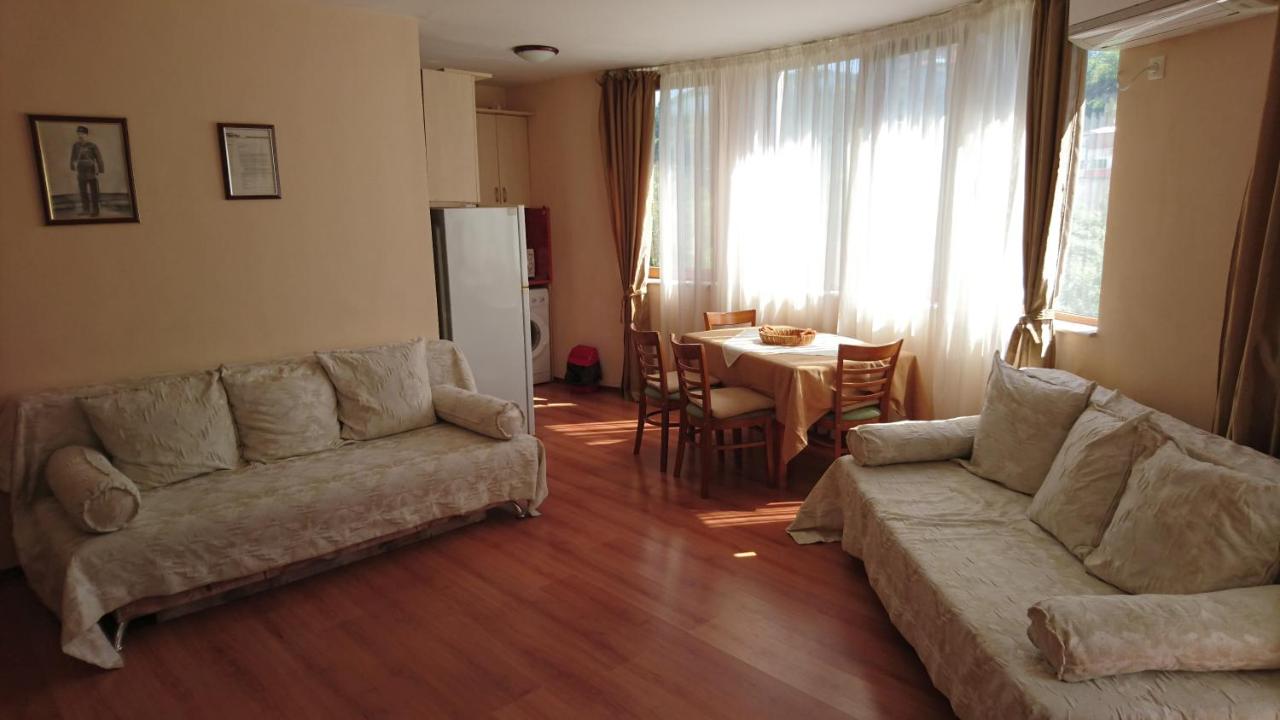 Park Apartments & Rooms Popovi - B&B