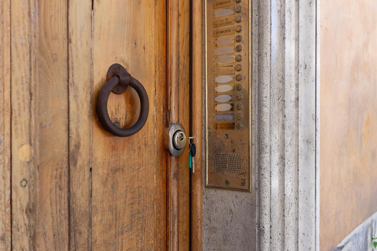 Crispi 30 Stylish Apartment - Chambres d’hôtes Rome