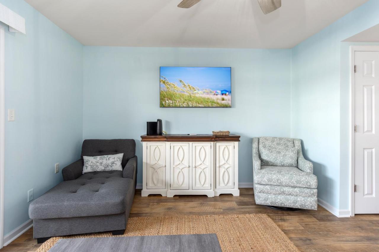 Pine Knoll Townes 126 by Emerald Isle Realty - B&B Pine Knoll Shores