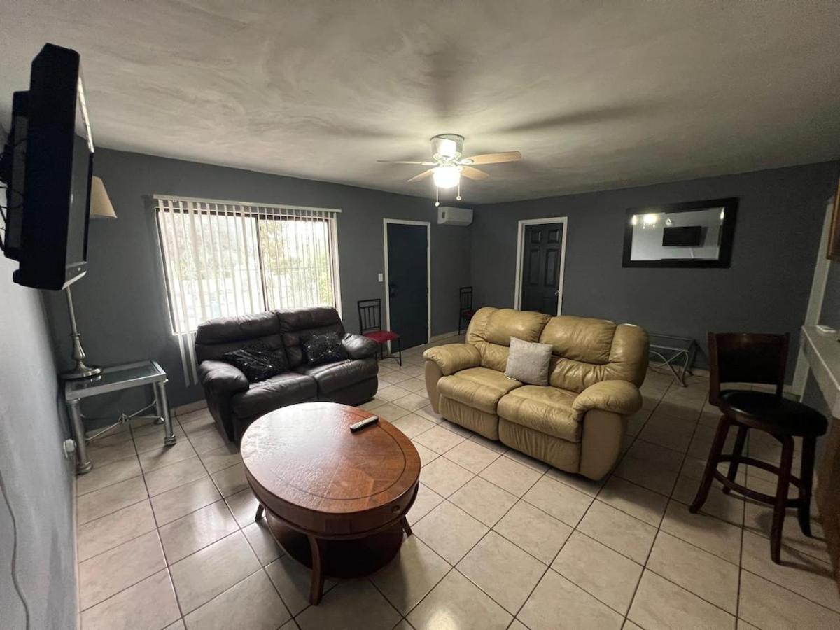 Tijuana Stay 1832 - B&B Tijuana