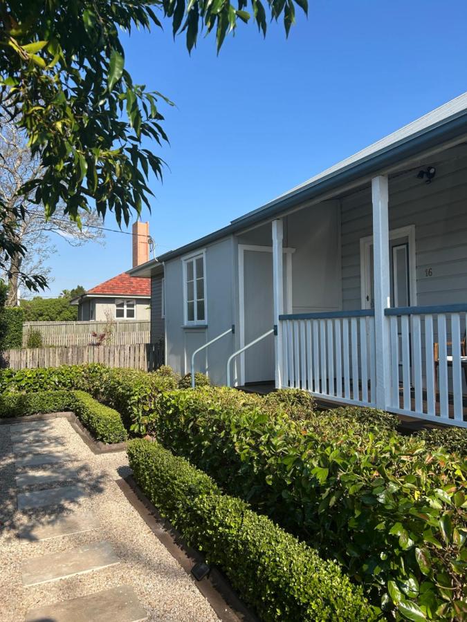 Eton Cottage - Central Boutique Stay - B&B Toowoomba