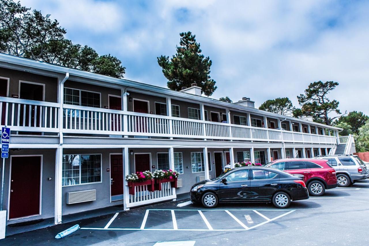 Pelican Inn - B&B Monterey