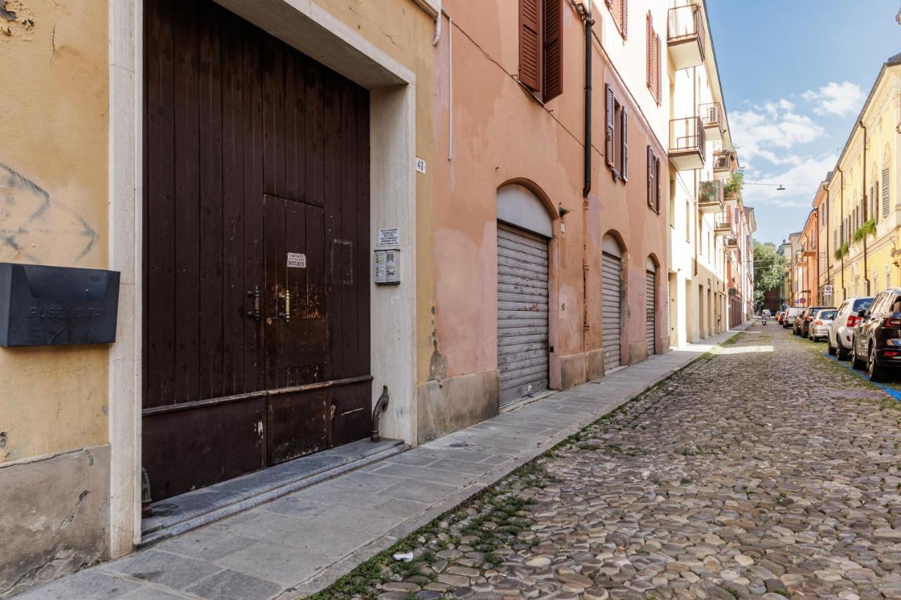 Casa Valentina - WiFi Train Station Parking - B&B Modena