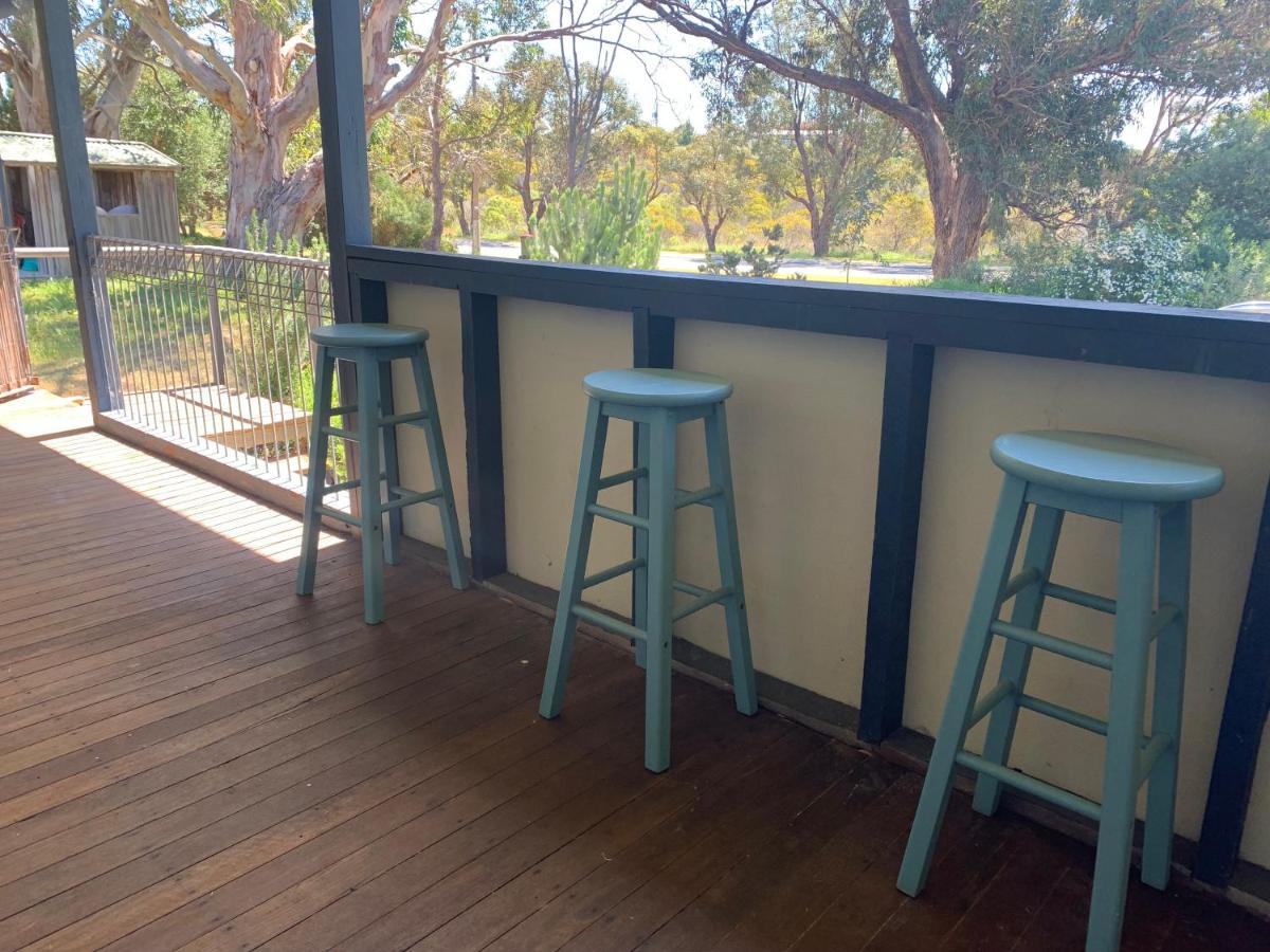 The Beach Cottage - close to beach and river mouth - B&B Guilderton