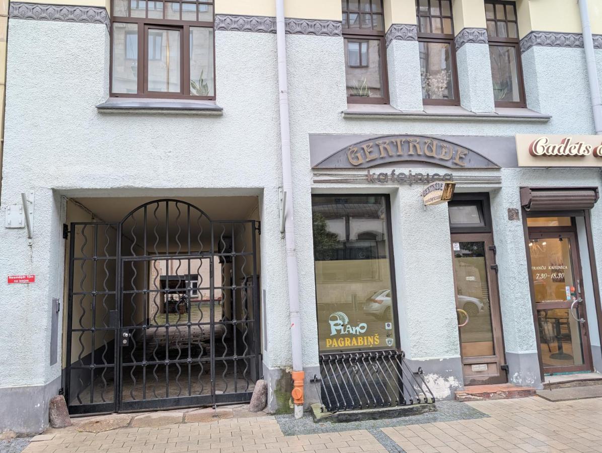 Amberhall Gertrude's apartment - Ferienwohnung Riga