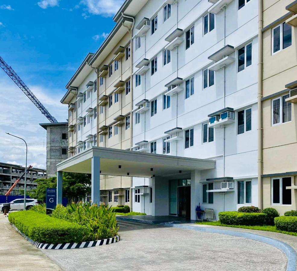 Condo Stay Near SM City Santa Rosa Mall - Chambres d’hôtes Ibaba