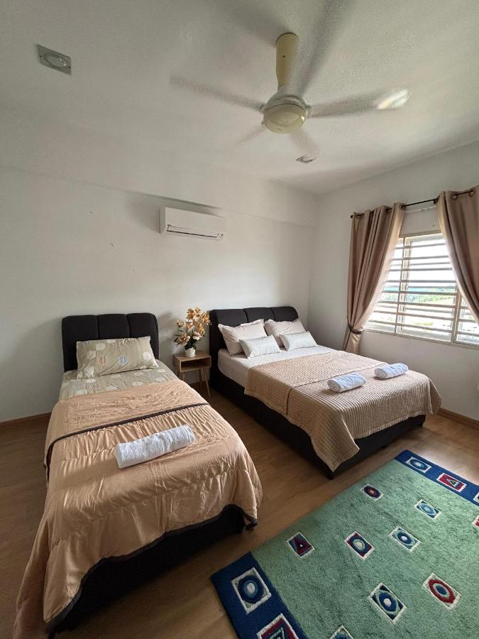 Singgah homestay saujana aster - B&B Putrajaya