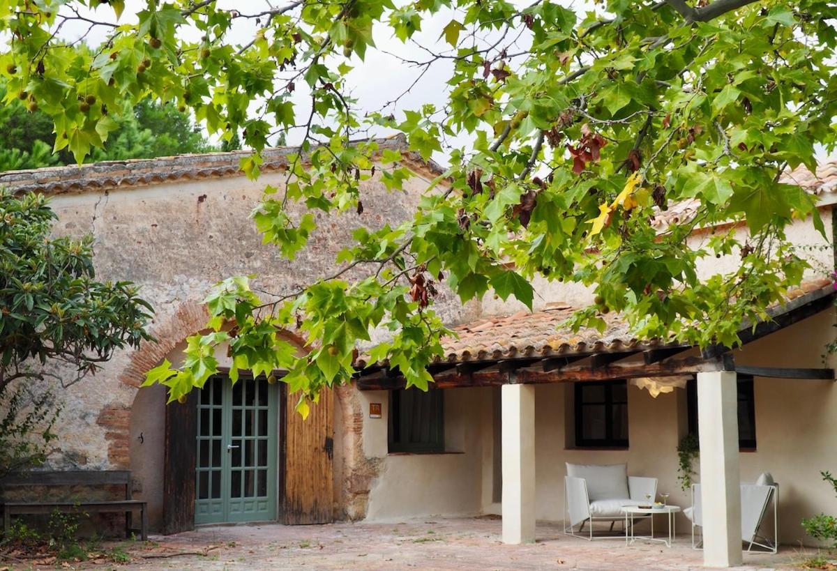 Accommodation in a 13th century Catalan farmhouse - B&B Terrassa
