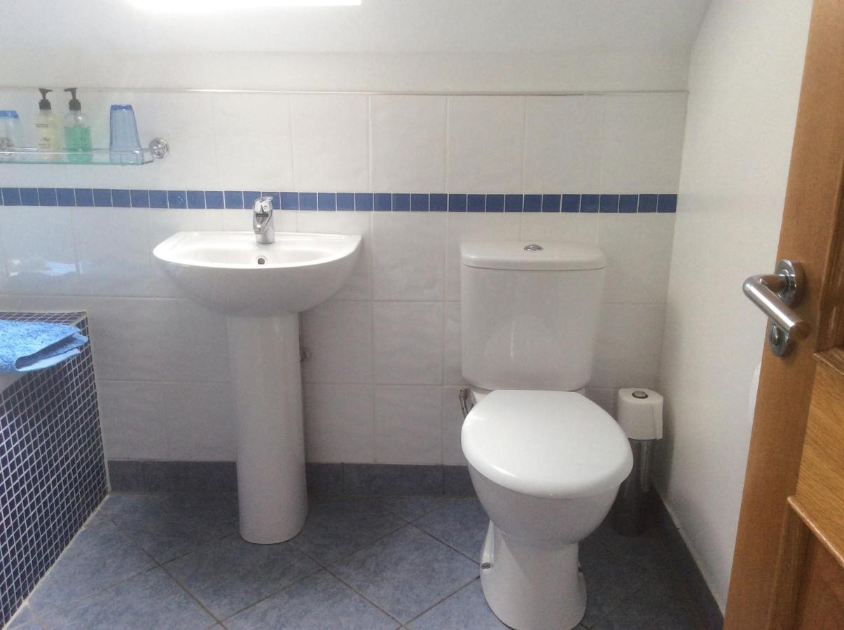 Zweibettzimmer mit eigenem Bad