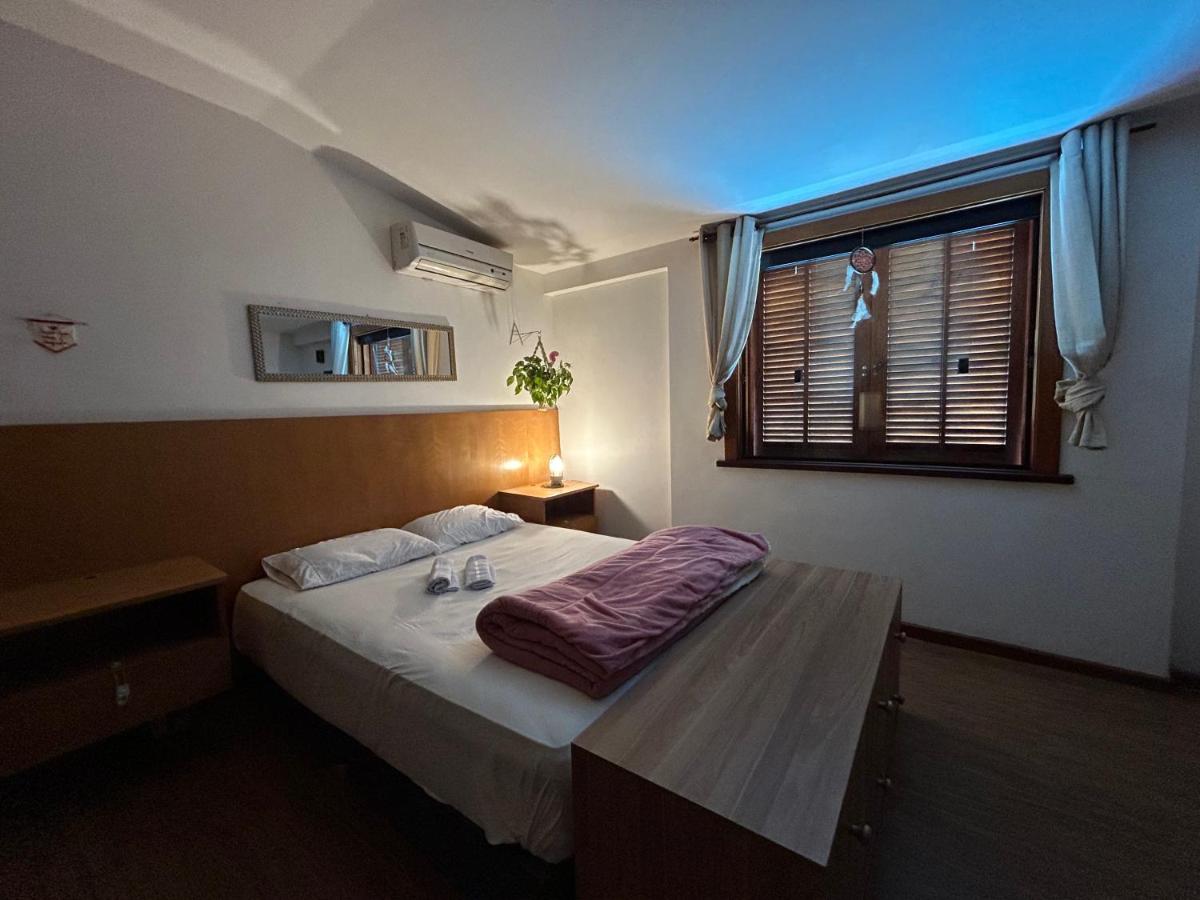 Espaço inteiro com 3 quartos não compartilhado com outros no centro - B&B Miguel Pereira