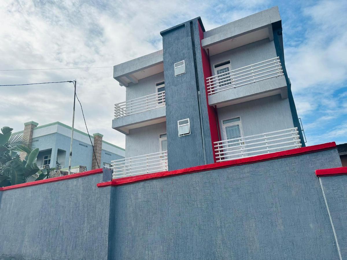 Apartment with Fantastic View of Kigali - Bedroom #1 - B&B Kigali