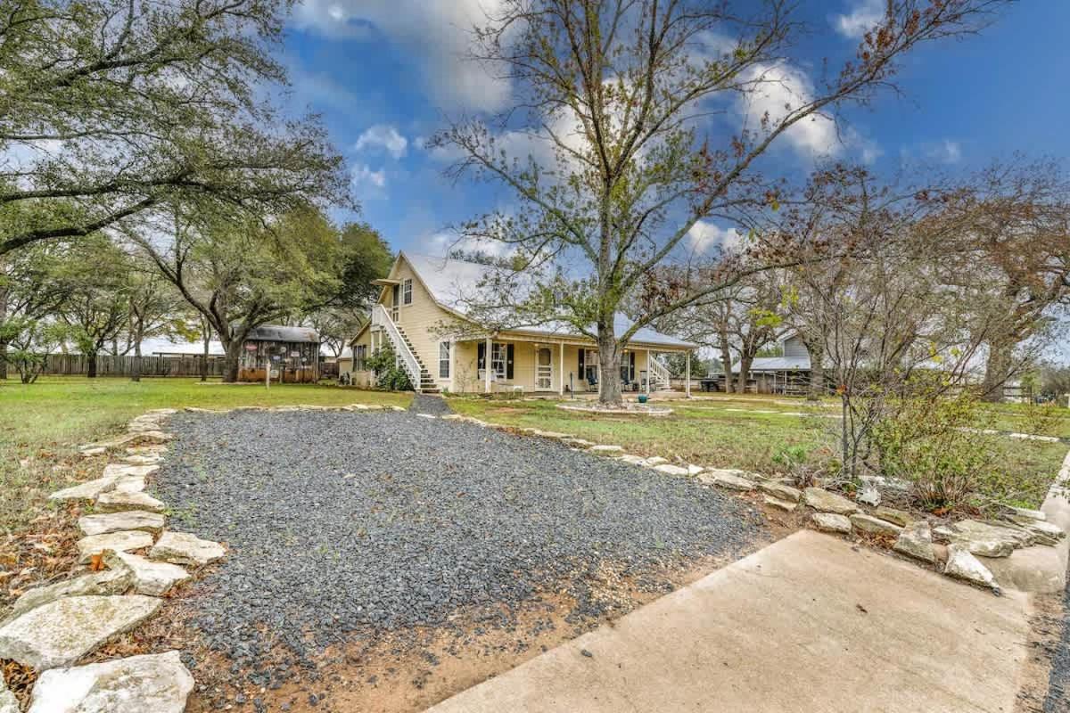 The Country Haus: Quaint home 1 mile from Downtown - Chambres d'hôtes Fredericksburg