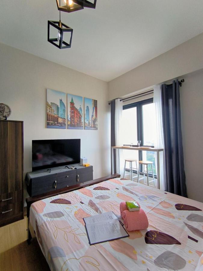 Lylo Pod at Vinia residences - B&B Manila