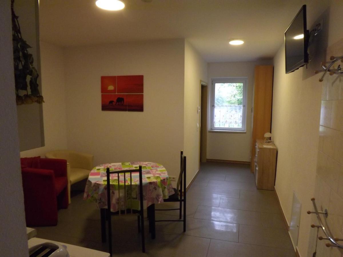 Appartamento con 2 Camere da Letto