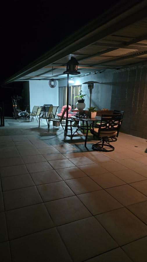 Happy Paradise Lodge - Chambres d’hôtes Nuevo Arenal